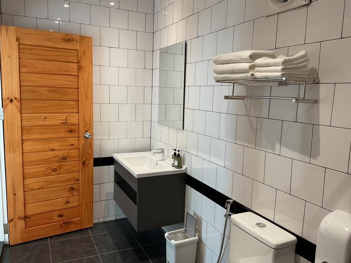 V1 Boutique Hotel Καντσαναμπούρι Εξωτερικό φωτογραφία